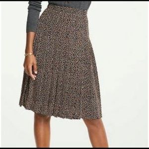 Ann Taylor pleated midi skirt